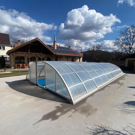 Vila Anna Malnas Bai Bagian luar foto