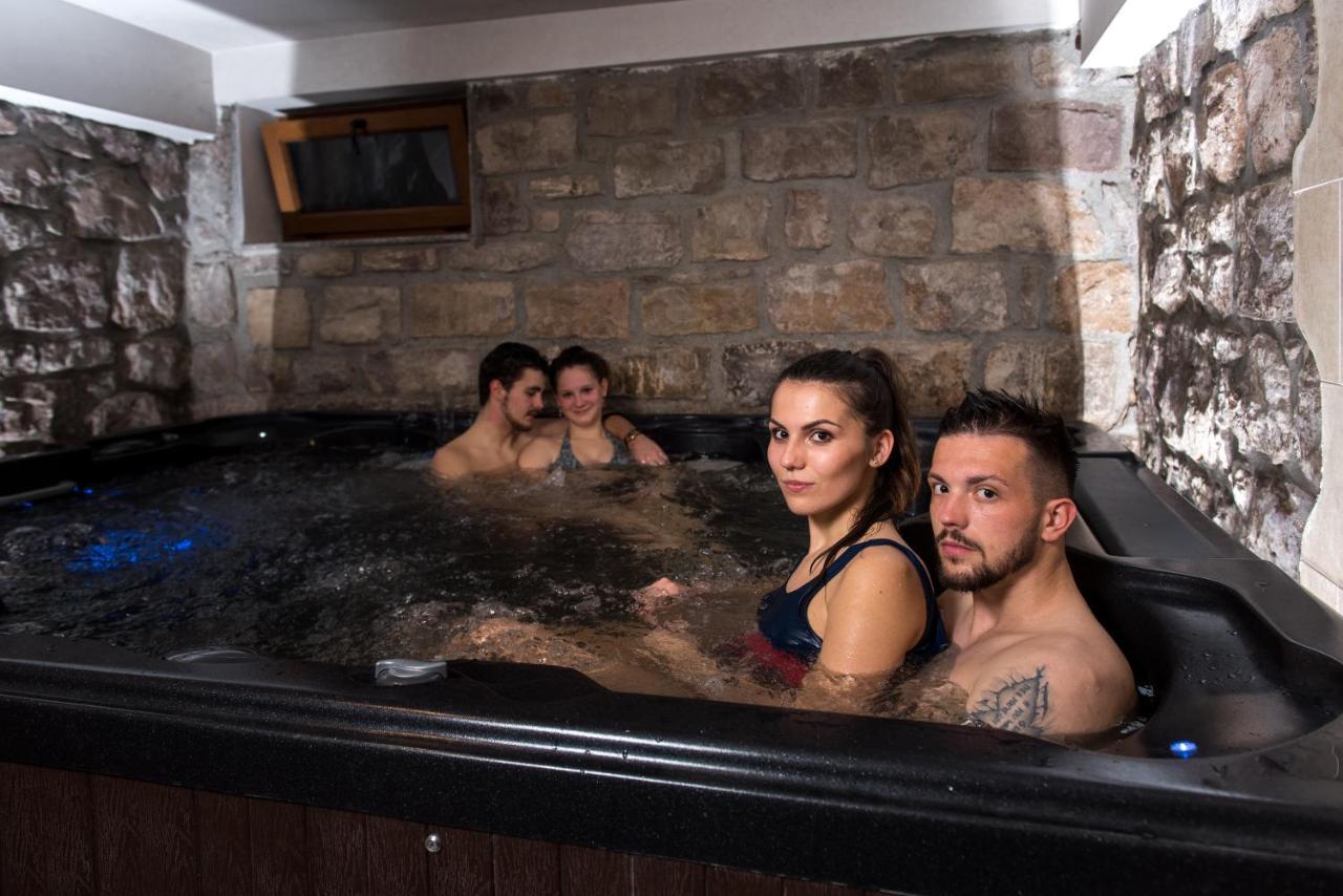 Vila Anna Malnas Bai Bagian luar foto