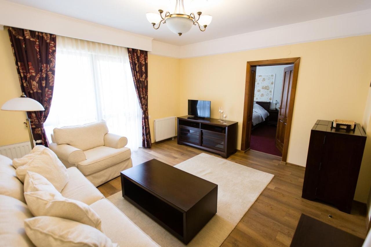 Vila Anna Malnas Bai Bagian luar foto