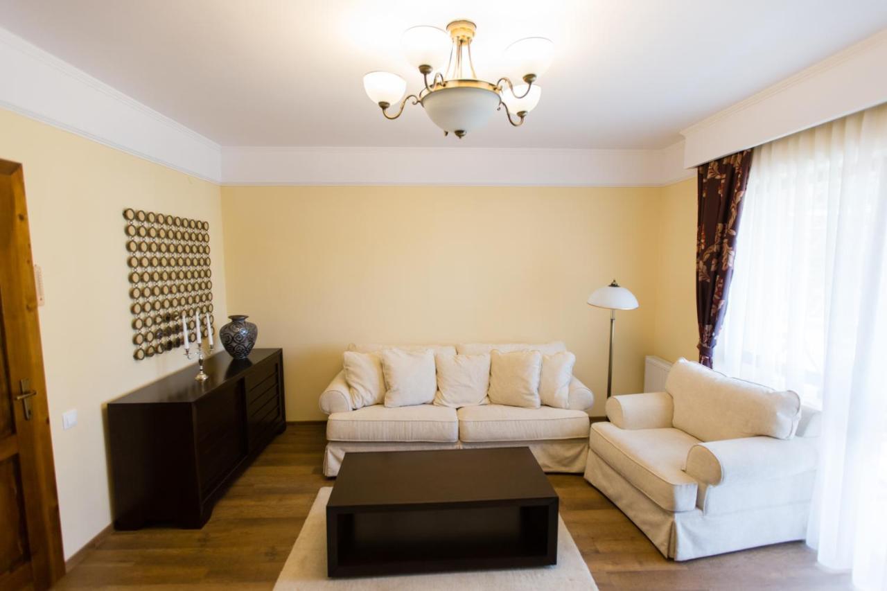 Vila Anna Malnas Bai Bagian luar foto