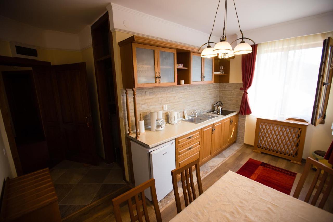 Vila Anna Malnas Bai Bagian luar foto