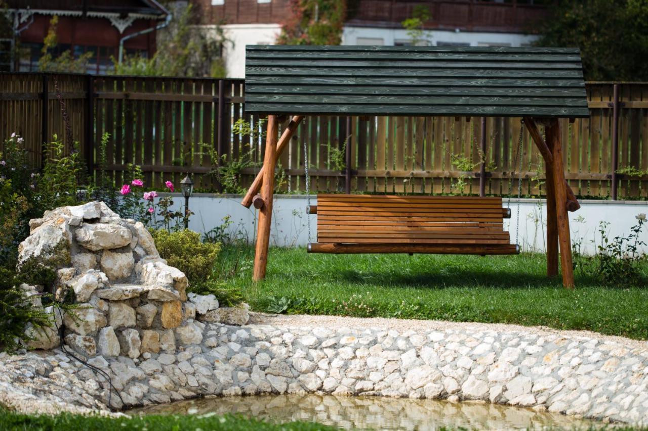 Vila Anna Malnas Bai Bagian luar foto